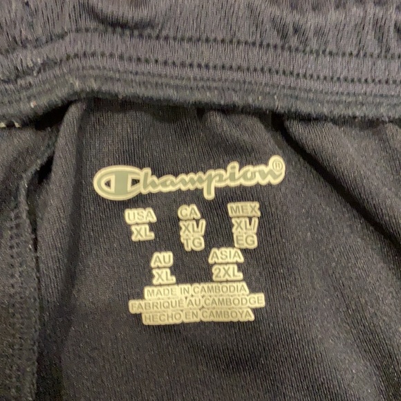 Champion pants. Well used. Still lots of life - Picture 5 of 5